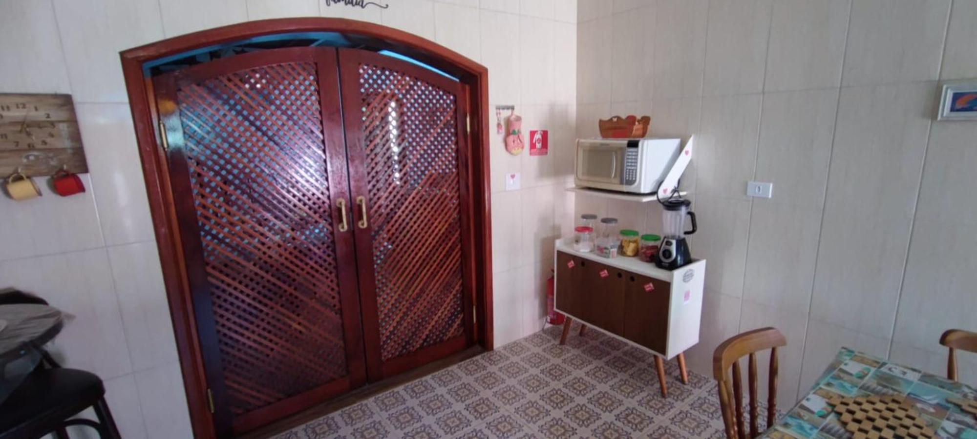 Casa Rosa De Peruibe - Casa De Temporada 3 Dormitorios, 10 Hospedes, Piscina, Wi-Fi, Netflix, 800 Metros Da Praia Экстерьер фото
